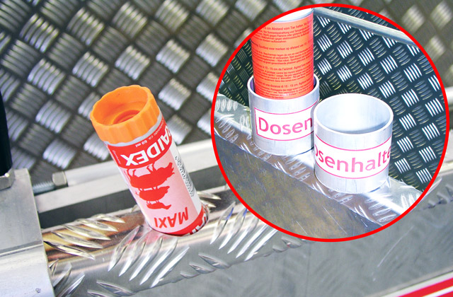 Durchdachtes Detail an den mobilen Tierwaagen - Dosen- und Viehzeichenstifthalter sind optimal positioniert.