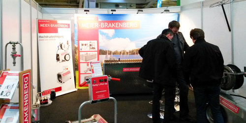 Meier-Brakenberg auf dem Fachforum Schwein in Cloppenburg Zahlreiche Besucher fanden sich bei Meier-Brakenberg auf dem Fachforum Schwein in Cloppenburg ein, um sich über Trends in der Schweinehaltung zu informieren und Neuheuten der letzten Messen live vor Ort zu erleben.